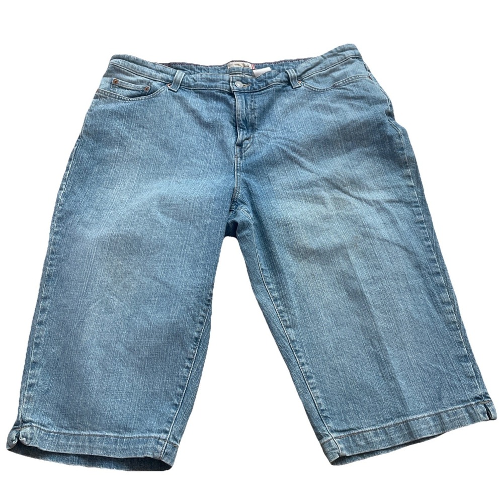 Levi's 515 Capri Jeans Women's 22M Blue Denim Light Wash Everyday Casual Wear